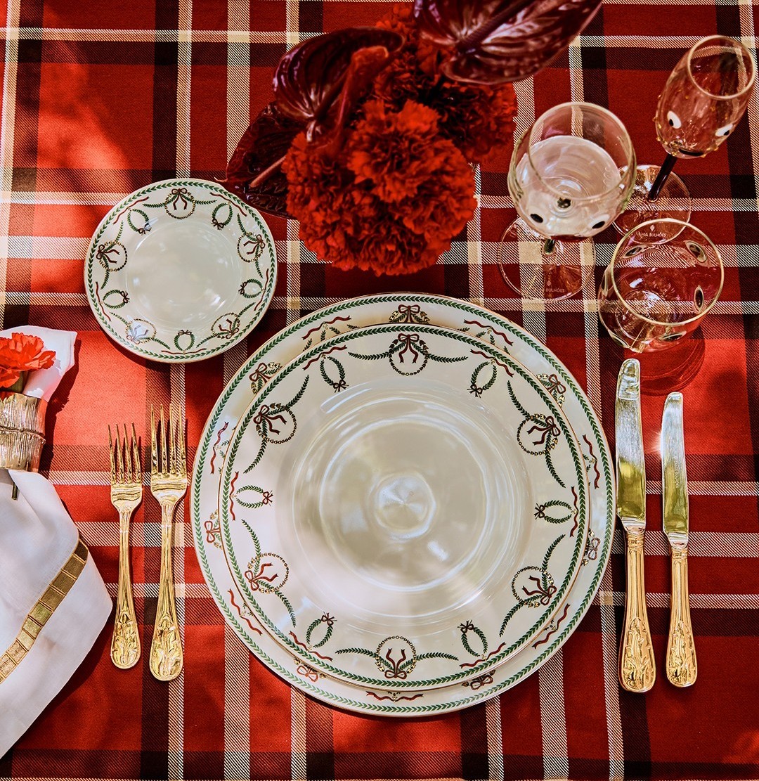 Royal Limoges Collection I Cheverny Christmas